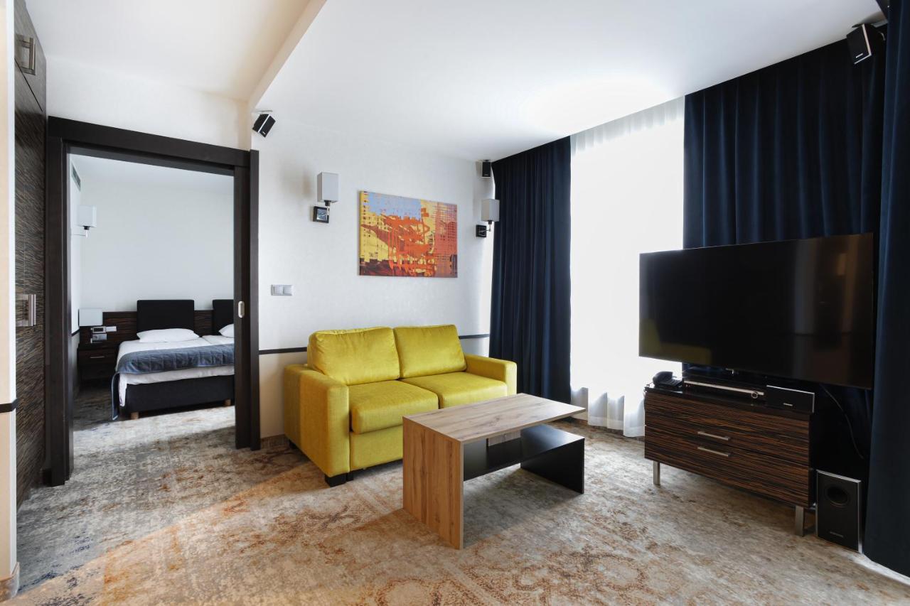 Qubus Hotel Kielce Exterior photo